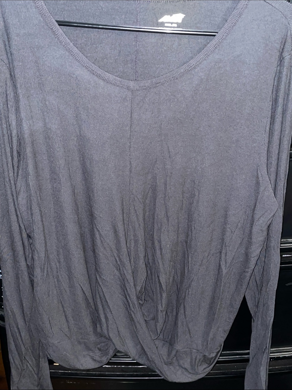 Aria Black Long Sleeve Front Knot Athletic Top XXXL